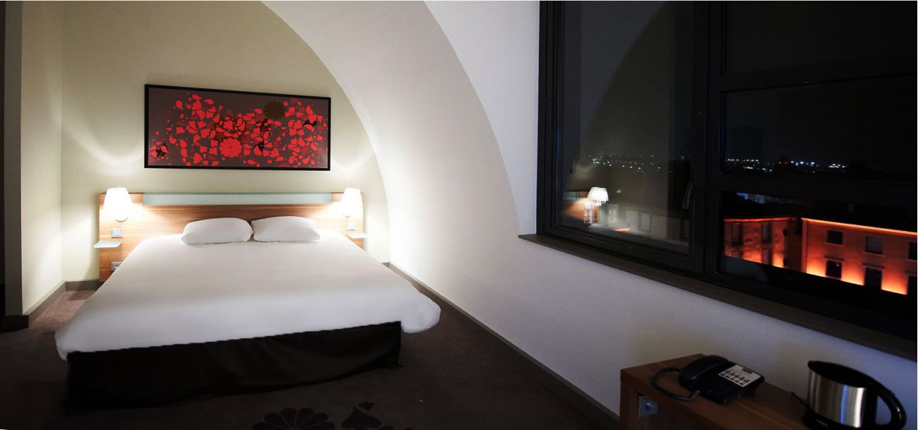 Chambre double avec vue de l'hôtel Mercure Cholet Centre